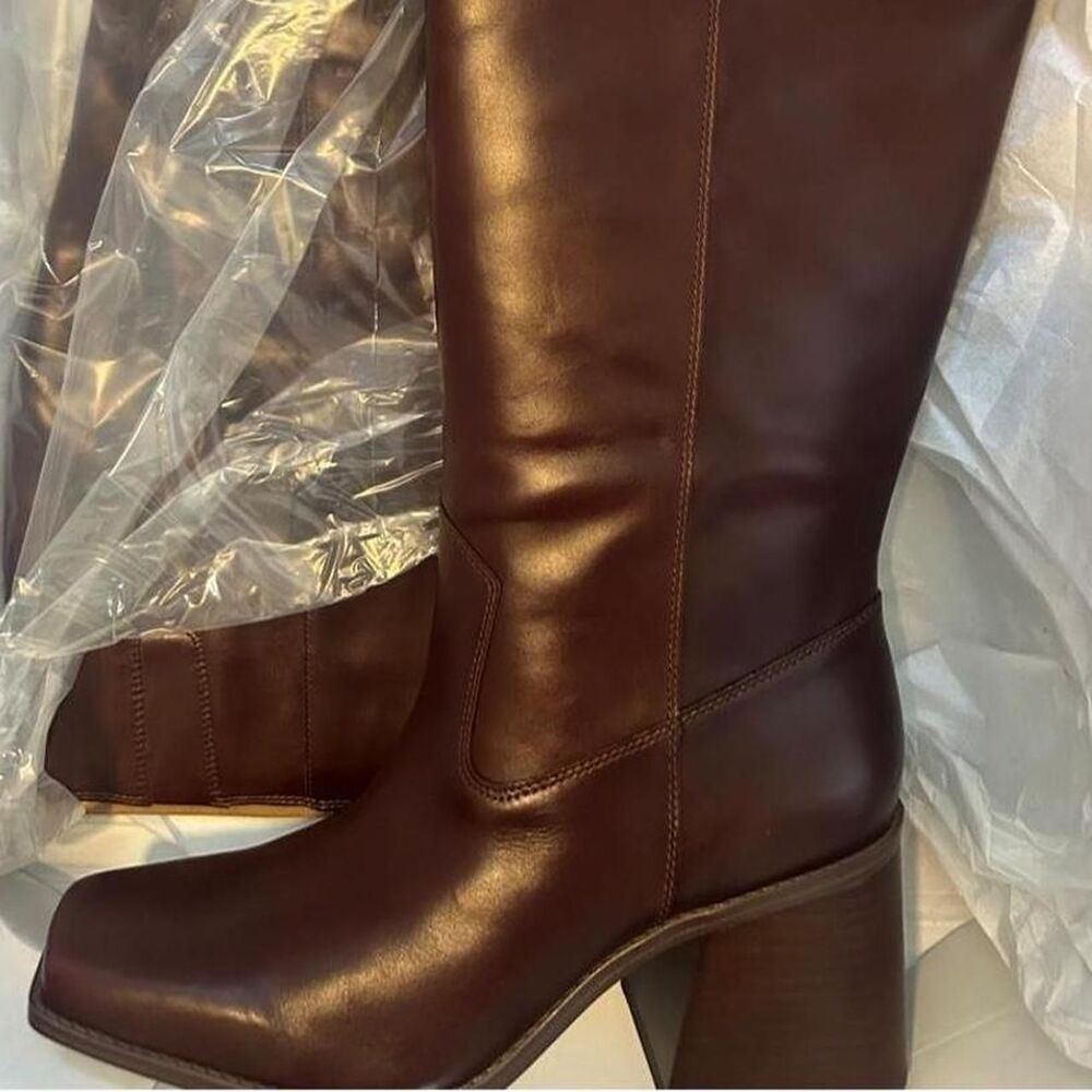 Vince-camuto Women's Brown and Burgundy Boots